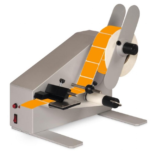 Dispensatore di etichette autoadesive