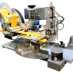 Etichettatrice semi-automatica con applicatore pneumatico per applicazione su buste