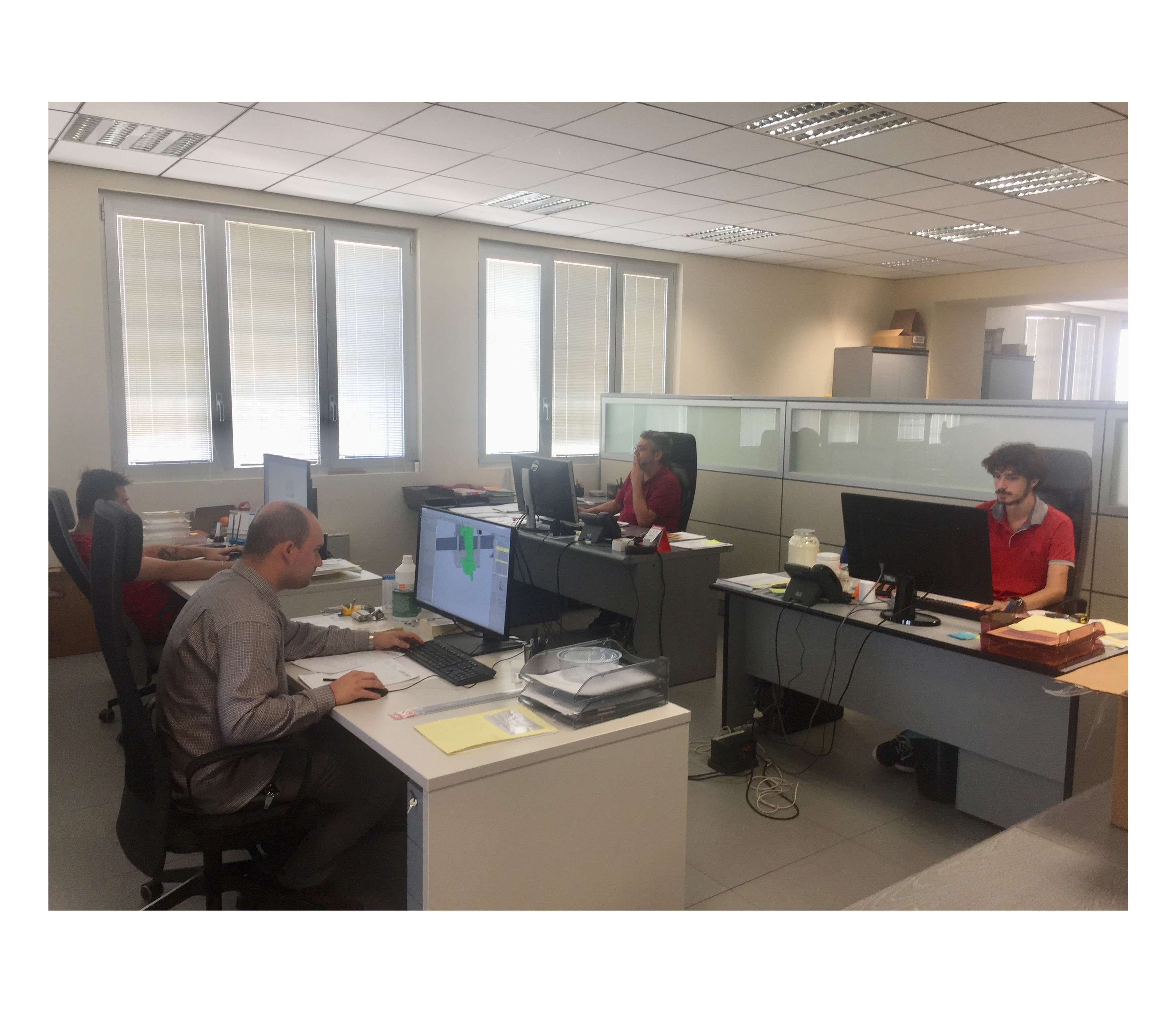 tecnici al lavoro Labelpack